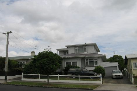 Photo of property in 36 Kiwi Road, Point Chevalier, Auckland, 1022