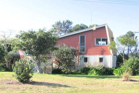 Photo of property in 39 Riverview Road, Cooks Beach, Whitianga, 3591