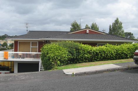 Photo of property in 8 Colin Wild Place, Glenfield, Auckland, 0629