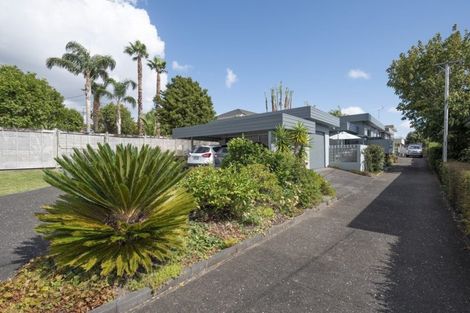 Photo of property in 1/27 Park Rise, Campbells Bay, Auckland, 0630