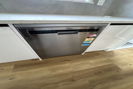 Photo of property in 25b Borrowdace Avenue, Botany Downs, Auckland, 2010