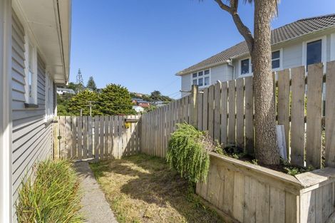 Photo of property in 19 Taupiri Crescent, Titahi Bay, Porirua, 5022