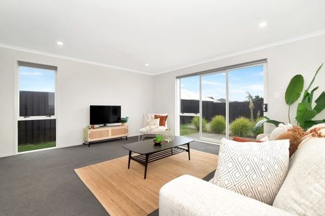 Photo of property in 16 Empire Crescent, Papamoa, 3118