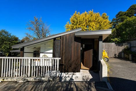 Photo of property in 46a Vauxhall Road, Devonport, Auckland, 0624