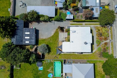 Photo of property in 25 Main Road, Pleasant Point, 7903