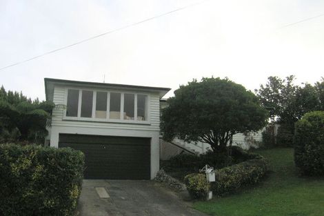 Photo of property in 2 Mascot Street, Tawa, Wellington, 5028