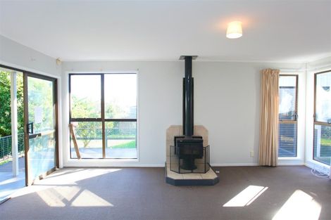 Photo of property in 11 Montego Place, Weymouth, Auckland, 2103
