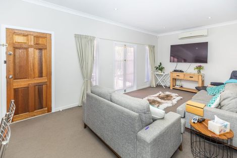 Photo of property in 228 Fox Street, Hamilton East, Hamilton, 3216