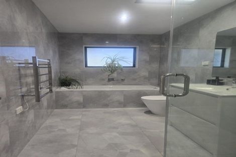 Photo of property in 12 Opouatu Avenue, Glenbrook, Waiuku, 2681