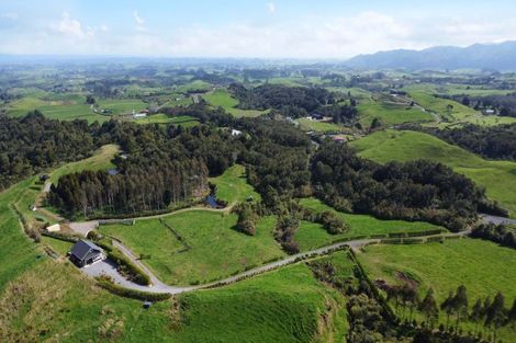 Photo of property in 828 Dover Road, Okato, New Plymouth, 4374