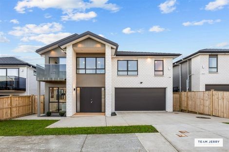 Photo of property in 3 Knockanara Drive, Flat Bush, Auckland, 2019