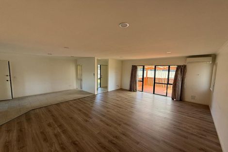 Photo of property in 4 Cotton Place, Opaheke, Papakura, 2113