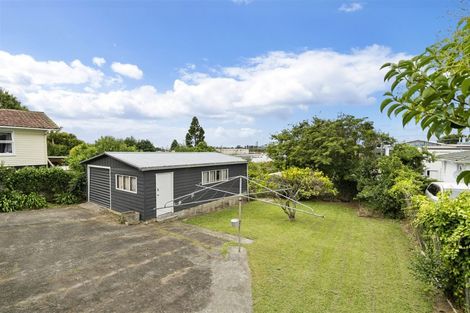 Photo of property in 13 Bruce Road, Glenfield, Auckland, 0629