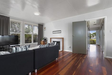 Photo of property in 4a Shoreham Street, Avondale, Auckland, 0600