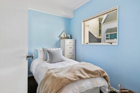 Photo of property in Mcfarlane Mews, 2/2 Mcfarlane Street, Mount Victoria, Wellington, 6011