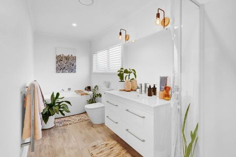 Photo of property in 4 Whenu Way, Bell Block, New Plymouth, 4312