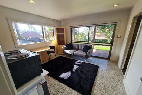 Photo of property in 14 Portsea Place, Chatswood, Auckland, 0626