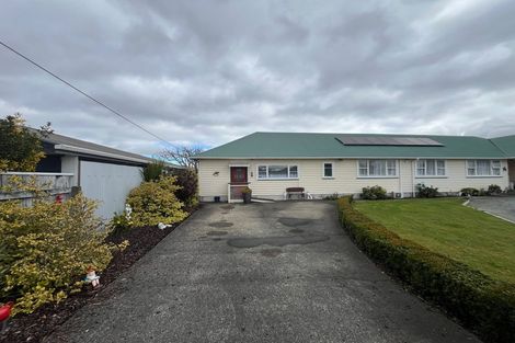 Photo of property in 12 Te Puni Grove, Elderslea, Upper Hutt, 5018