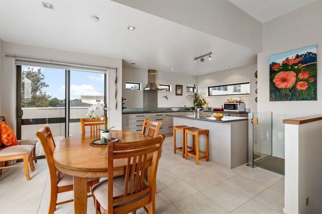 Photo of property in 273a Seaforth Road, Waihi Beach, 3611
