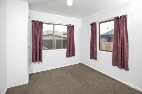 Photo of property in 24 Jasmine Avenue, Dinsdale, Hamilton, 3204