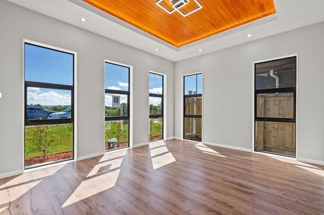 Photo of property in 55 Clarks Beach Road, Clarks Beach, 2122