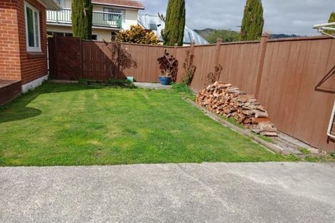 Photo of property in 42 Whitemans Road, Silverstream, Upper Hutt, 5019