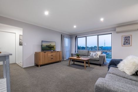 Photo of property in 14 Danny Place, Pyes Pa, Tauranga, 3112