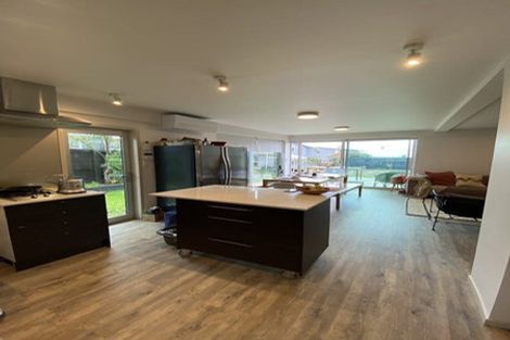 Photo of property in 3/27 Rangitoto Terrace, Milford, Auckland, 0620