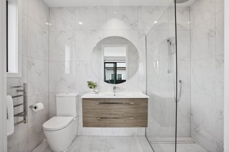 Photo of property in 138 Bucklands Beach Road, Bucklands Beach, Auckland, 2012