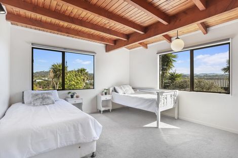 Photo of property in 99 Captain Scott Road, Glen Eden, Auckland, 0602