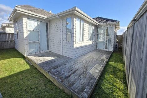 Photo of property in 3 Kanono Road, Takanini, 2110