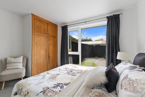 Photo of property in 2/77 Denise Crescent, Hornby, Christchurch, 8042