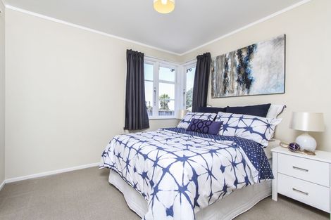 Photo of property in 182 Waimumu Road, Massey, Auckland, 0614