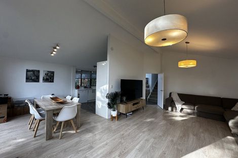 Photo of property in 1/41 Radiata Lane, Chatswood, Auckland, 0626