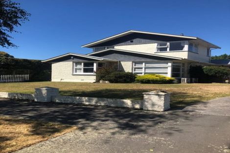 Photo of property in 42 Burnside Crescent, Burnside, Christchurch, 8053