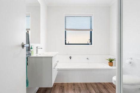 Photo of property in 52 Tamapahore Boulevard, Papamoa Beach, Papamoa, 3118