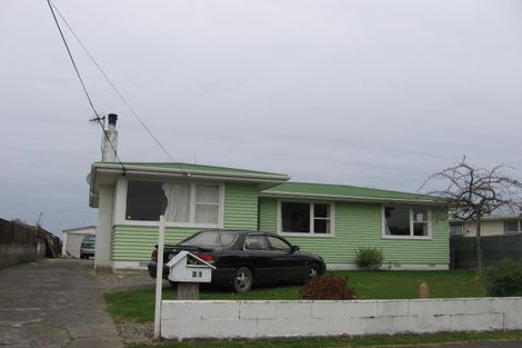 Photo of property in 31 Tararua Terrace, Cloverlea, Palmerston North, 4412