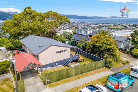 Photo of property in 8 Chestnut Grove, Maungaraki, Lower Hutt, 5010