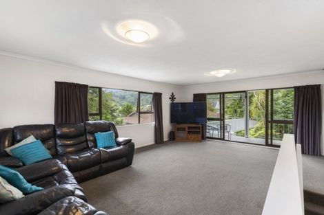 Photo of property in 27a Tawhai Street, Stokes Valley, Lower Hutt, 5019