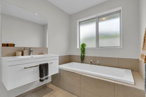 Photo of property in 9 Ronaldson Lane, Wigram, Christchurch, 8042