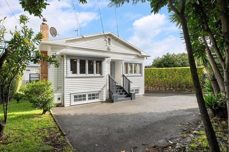 Photo of property in 60 Aroha Avenue, Sandringham, Auckland, 1025