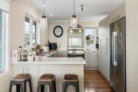 Photo of property in 48 Torkar Road, Clarks Beach, 2122