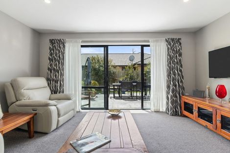 Photo of property in 59 Grimseys Road, Redwood, Christchurch, 8051