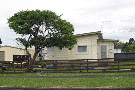Photo of property in 10 Waimana Road, Conifer Grove, Takanini, 2112