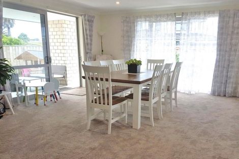 Photo of property in 5 Poaka Place, One Tree Point, 0118