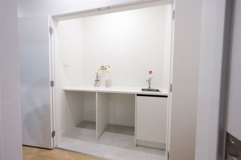 Photo of property in 1 Horokaka Street, Massey, Auckland, 0614