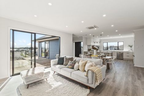 Photo of property in 24 Drower Glen, Flagstaff, Hamilton, 3210