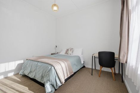 Photo of property in 35 Hine Street, New Plymouth, 4310