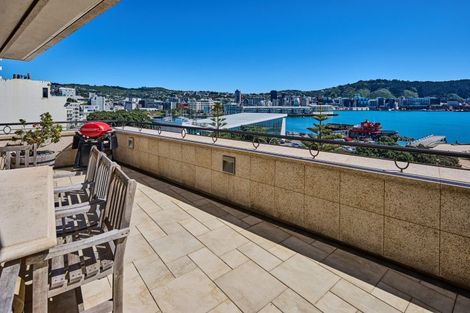 Photo of property in 10/166 Oriental Parade, Oriental Bay, Wellington, 6011