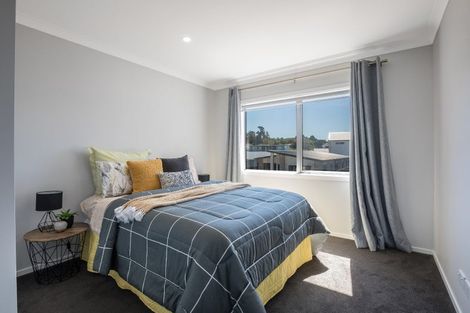 Photo of property in 8 Tieke Lane, Kenepuru, Porirua, 5022